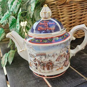 Vintage Sadler Twelve Days of Christmas - Merry Christmas Teapot